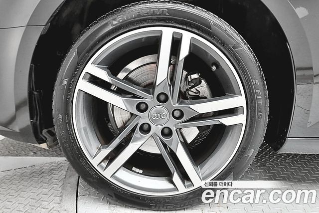 Audi A4 40 TFSI Premium