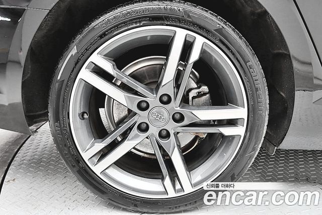 Audi A4 40 TFSI Premium