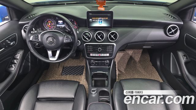 Mercedes-Benz A-Class A200