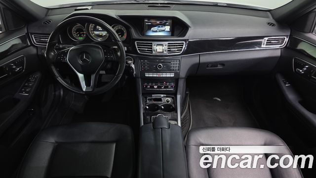 Mercedes-Benz E-Class E200 Avantgarde