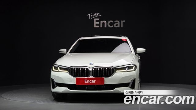 BMW 5-Series 530i Luxury