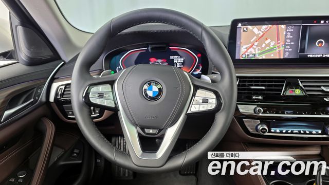 BMW 5-Series 530i Luxury