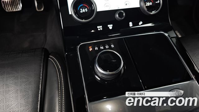 Land Rover Range Rover Velar 3.0 D300 R-Dynamic HSE
