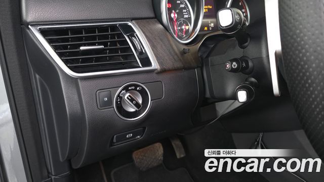 Mercedes-Benz GLE-Class GLE350 d 4MATIC