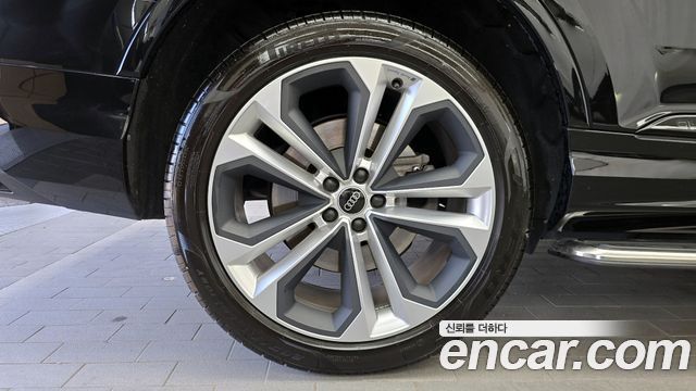 Audi Q7 55 TFSI Quattro Premium