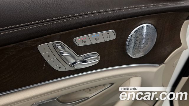 Mercedes-Benz E-Class E300 4MATIC Exclusive
