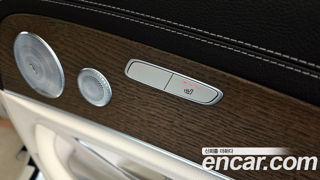 Mercedes-Benz E-Class E300 4MATIC Exclusive