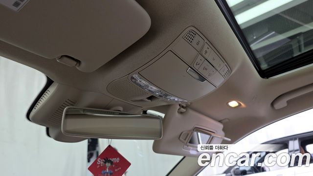 Mercedes-Benz E-Class E300 4MATIC Exclusive