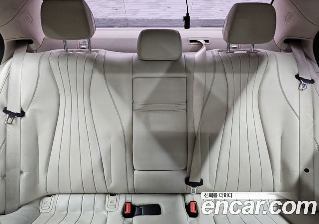 Mercedes-Benz E-Class E220d Exclusive