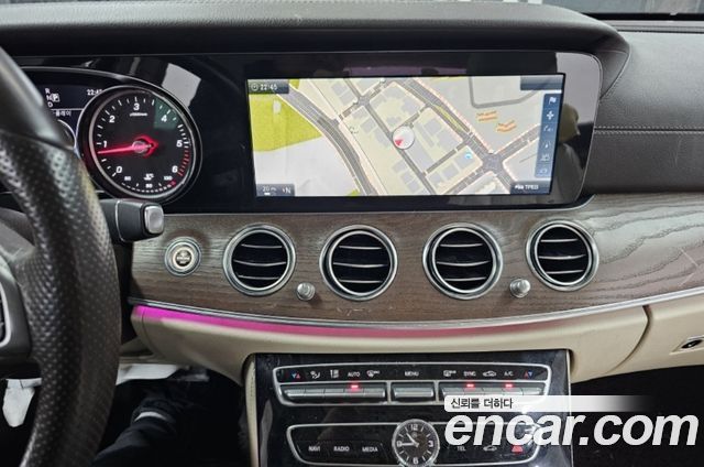 Mercedes-Benz E-Class E220d Exclusive