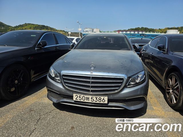 Mercedes-Benz E-Class E220d Exclusive