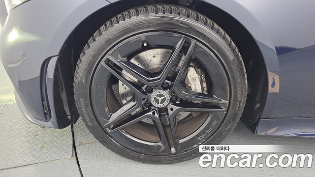 Mercedes-Benz CLS-Class CLS300d AMG Line