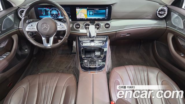 Mercedes-Benz CLS-Class CLS300d AMG Line