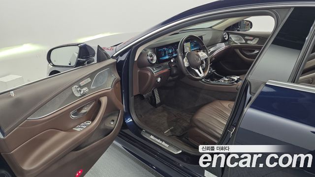 Mercedes-Benz CLS-Class CLS300d AMG Line