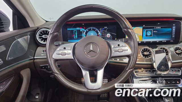 Mercedes-Benz CLS-Class CLS300d AMG Line