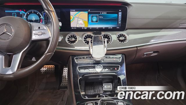 Mercedes-Benz CLS-Class CLS300d AMG Line