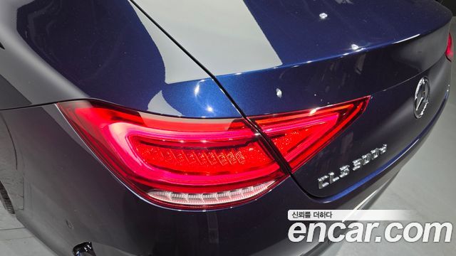 Mercedes-Benz CLS-Class CLS300d AMG Line