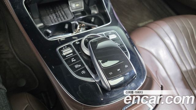 Mercedes-Benz CLS-Class CLS300d AMG Line
