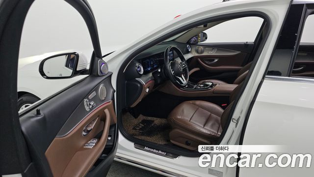 Mercedes-Benz E-Class E300 Avantgarde
