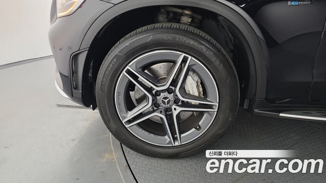 Mercedes-Benz GLC-Class GLC300e 4MATIC Coupe