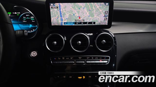 Mercedes-Benz GLC-Class GLC300e 4MATIC Coupe