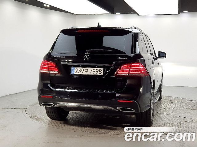 Mercedes-Benz GLE-Class GLE350 d 4MATIC