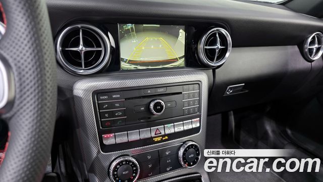 Mercedes-Benz SLC-Class SLC200