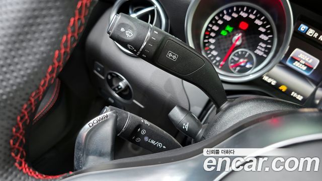 Mercedes-Benz SLC-Class SLC200
