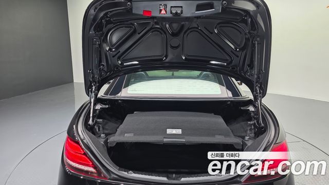Mercedes-Benz SLC-Class SLC200