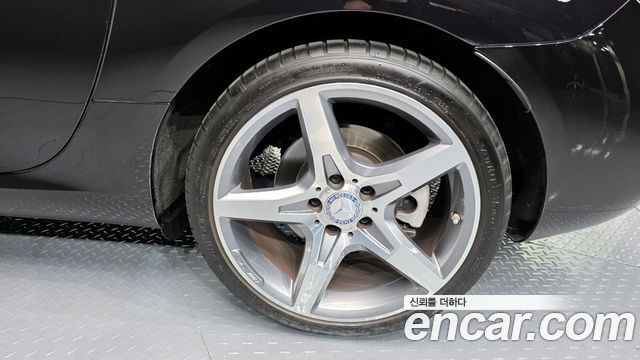 Mercedes-Benz SLC-Class SLC200