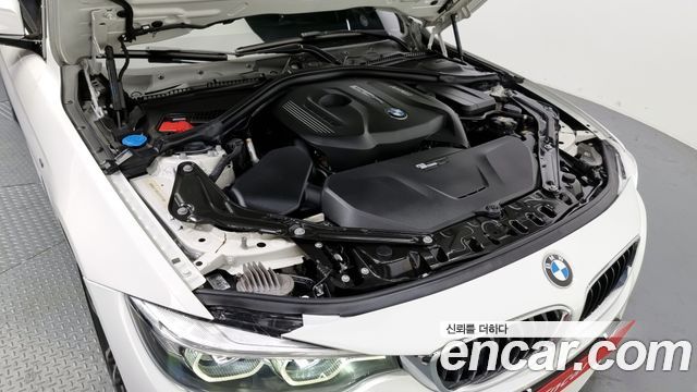 BMW 4-Series 430i M Sport Convertible