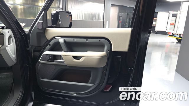 Land Rover Defender 90 D250 XS Edition