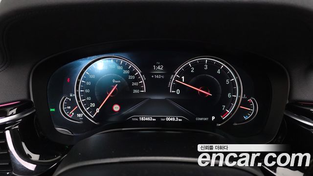 BMW 5-Series 520i Luxury