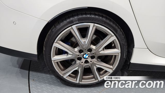 BMW 2-Series M235i xDrive