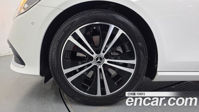 Mercedes-Benz E-Class E250 Avantgarde