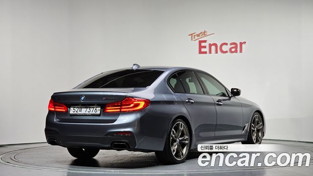 BMW 5-Series M550d xDrive