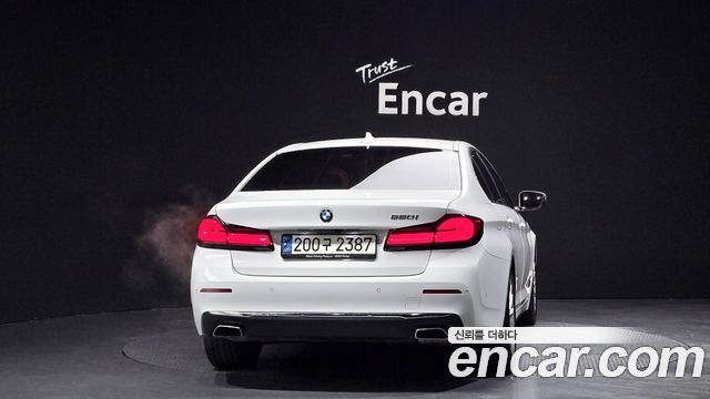 BMW 5-Series 520i Luxury