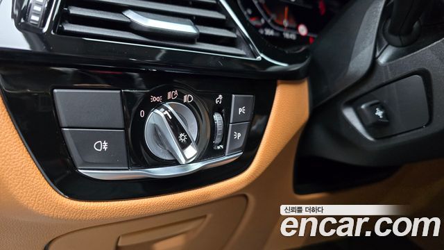 BMW 5-Series 520i Luxury