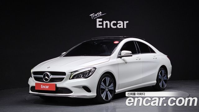 Mercedes-Benz CLA-Class CLA250 4MATIC
