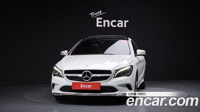 Mercedes-Benz CLA-Class CLA250 4MATIC