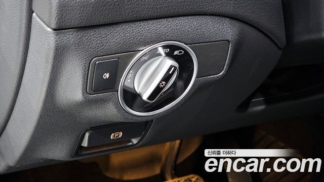 Mercedes-Benz CLA-Class CLA250 4MATIC