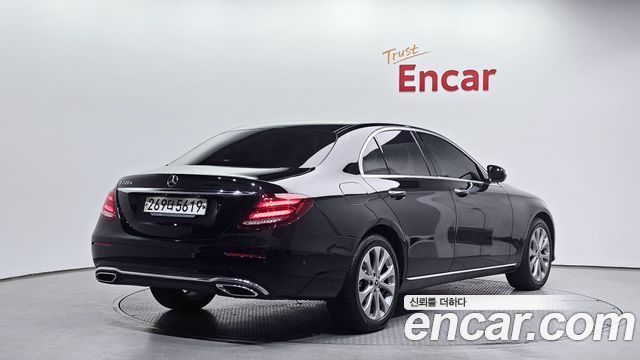 Mercedes-Benz E-Class E220d Exclusive