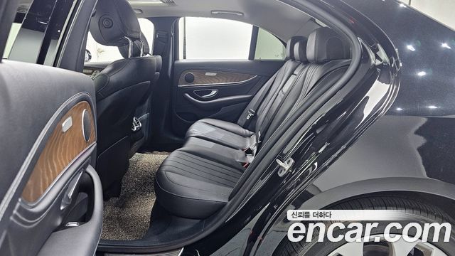 Mercedes-Benz E-Class E220d Exclusive