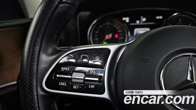 Mercedes-Benz E-Class E220d Exclusive