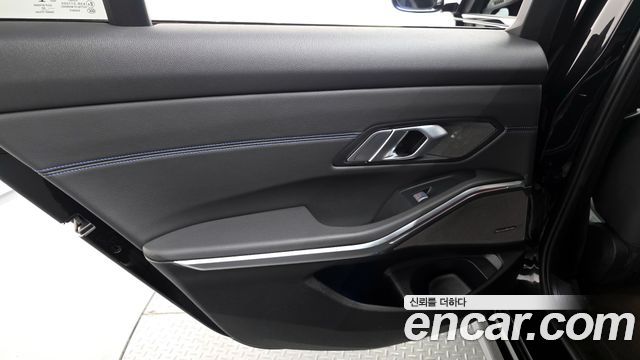 BMW 3-Series 320i M Sport