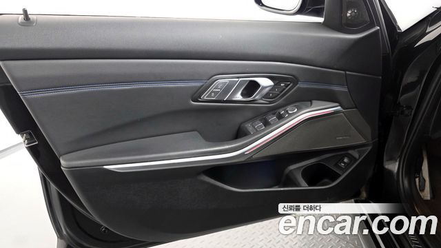 BMW 3-Series 320i M Sport