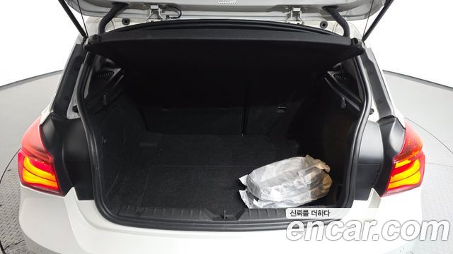 BMW 1-Series 118d Sport 5Door
