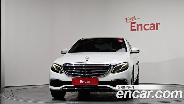Mercedes-Benz E-Class E400 4MATIC Exclusive