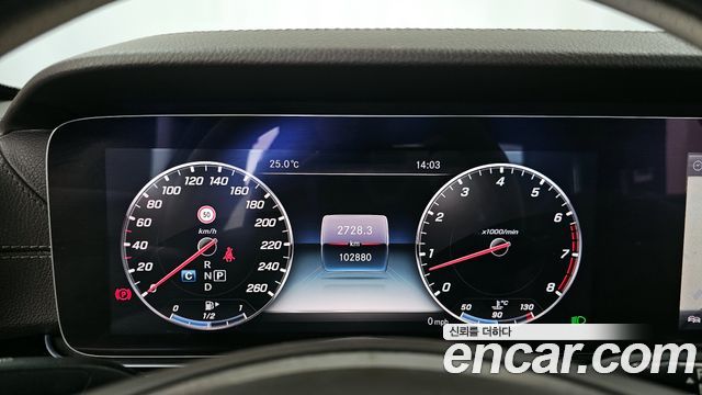 Mercedes-Benz E-Class E400 4MATIC Exclusive