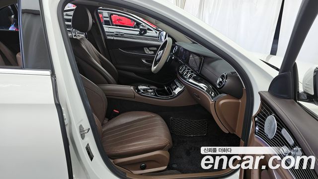 Mercedes-Benz E-Class E400 4MATIC Exclusive
